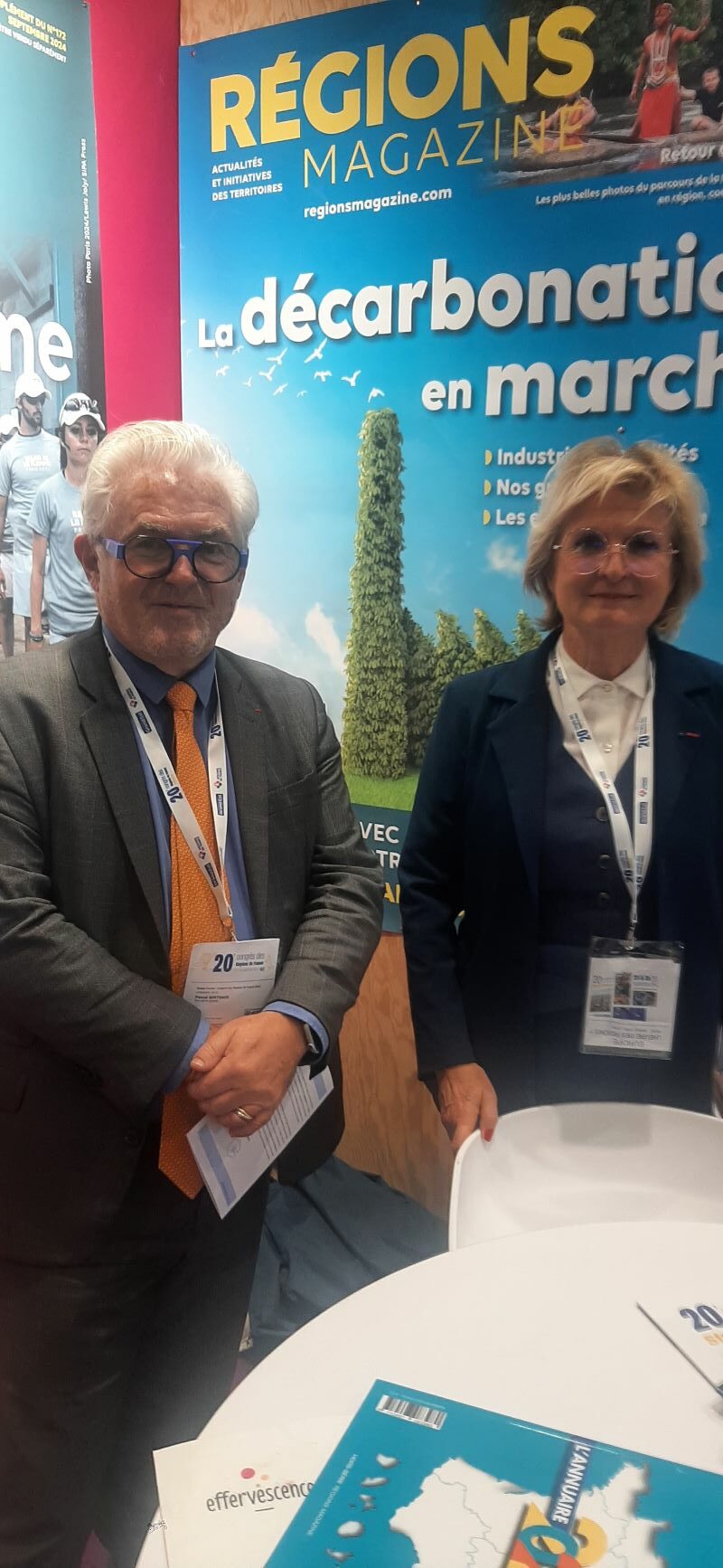 Pascal Berteaud, directeur général du Cerema, et Marie-Claude Jarrot, présidente du Cerema et maire de Montceau-les-Mines, en visite sur le stand de Régions Magazine lors du dernier congrès de Régions de France à Strasbourg. Photo Philippe Martin Régions Magazine.