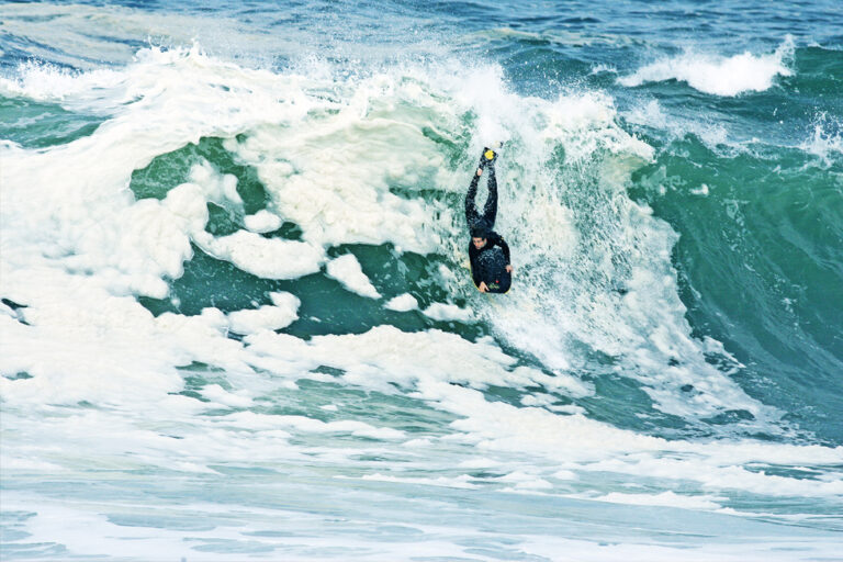 Bodyboard sur la plage d'Anglet