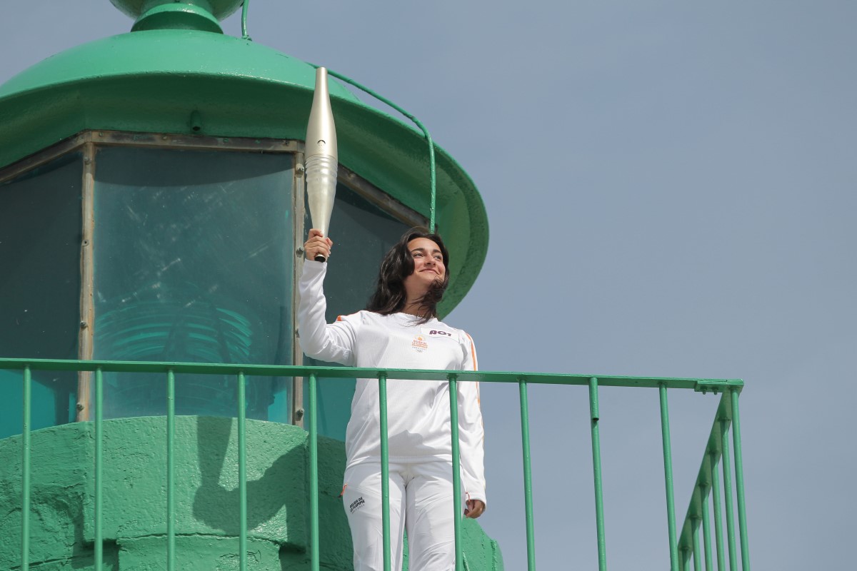 La Flamme en haut du phare de l’Ile-RoussePhoto- Raphaël Poletti - SIPA PRESS
