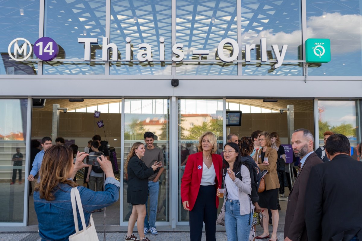 La présidente de la Région Île-de-France Valérie Pécresse à la nouvelle station d’Orly.