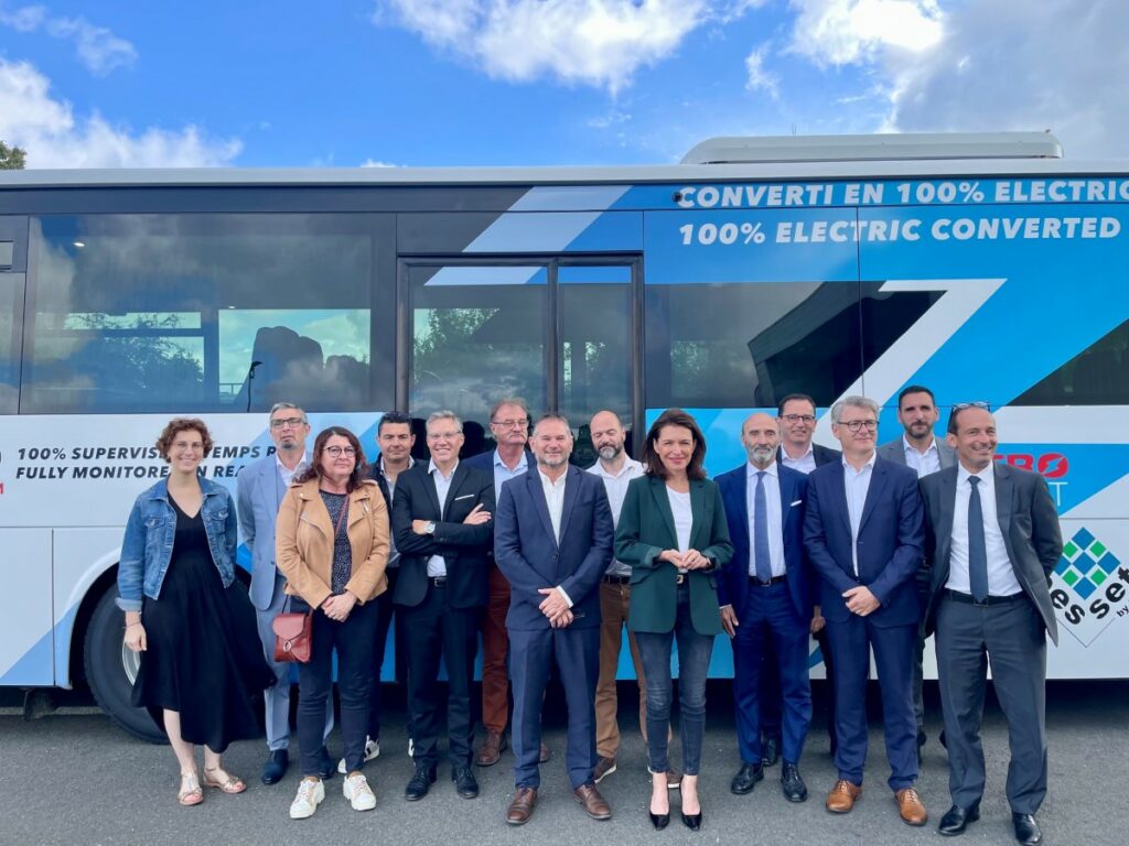 La présidente des Pays de la Loire Christelle Morançais a participé à la présentation des nouveaux autocars et des projets de développement de CBM. Photos CBM