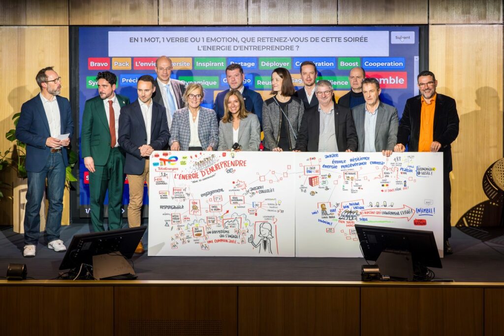Chefs d’entreprise et acteurs de la vie économique autour de l’équipe de TotalEnergies Hauts-de-France et d’Isabelle Patrier. Photo J. Lelong TE.