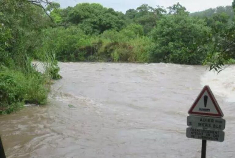 Inondations à La Réunion. Photo DEAL 974.