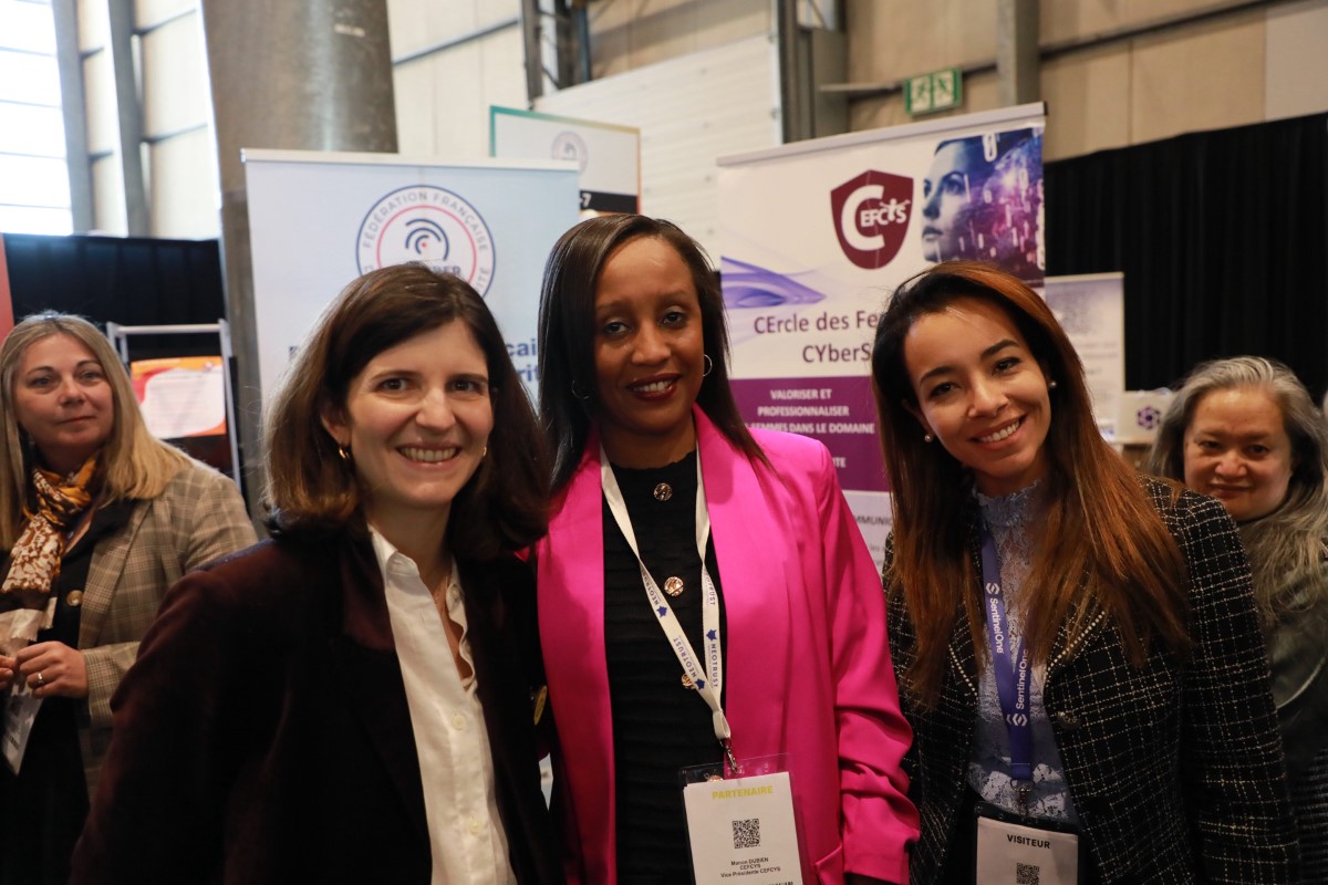 Visite de la ministre du Numérique Clara Chappaz au Cercle des femmes de la Cybersécurité.