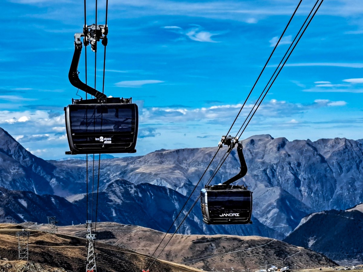 Le nouveau téléphérique des 2 Alpes. Photo POMA.