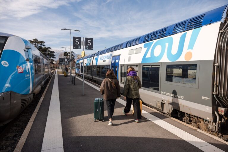 Parmi les lots à attribuer, trois se trouvent en Région PACA (Marseille-Aubagne-Toulon-Hyères ; Marseille-Toulon-les Arcs Draguignan ; Marseille-Aix-en-Provence-Pertuis ; Marseille-Gap-Briançon ; Briançon-Gap-Valence-Romans). Photo SNCF TER Yann Audic.