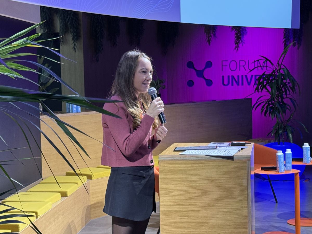 Intervention optimiste de Julie Huguet, directrice de la mission French Tech. Photo Régions de France