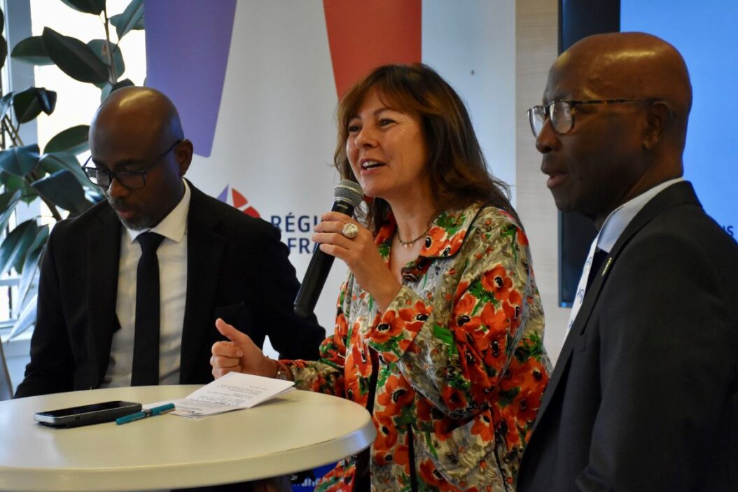 Pour cette séquence ultramarine, Carole Delga était entourée de Gabriel Serville, président de la Collectivité Territoriale de Guyane, et de Ben Issa Ousseni, président du Département de Mayotte. Photo Régions de France.