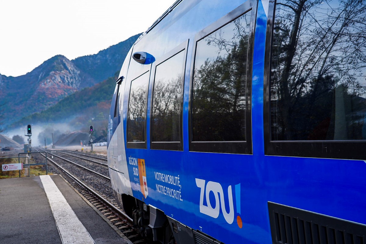 Le train circule de nouveau sur la “Ligne des Merveilles”.(crédit photo : Lara BALAIS et Régis CINTAS-FLORES). 
