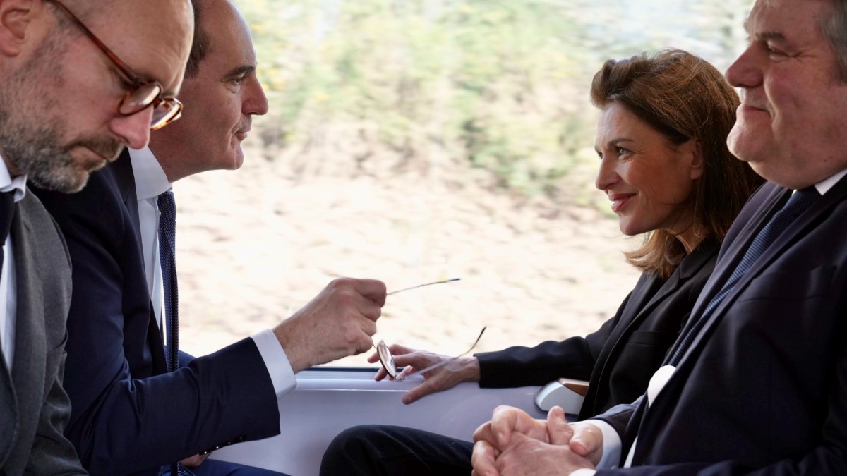 Christelle Morançais et Jean Castex ont emprunté la ligne Nantes-Savenay. Photo JCDru PDLL.
