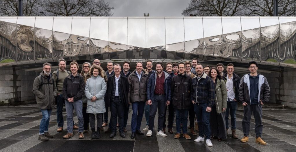 Les équipes du groupement de maîtrise d’œuvre Mobi-Brest réunies. Photo Systra.
