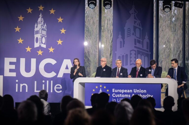 Le 6 février dernier, 700 décideurs nationaux et régionaux s’étaient retrouvés autour de la ministre des Comptes publics (et des Douanes) de l’époque Amélie de Montchalin, pour prôner la candidature lilloise. Photo Région HDF.