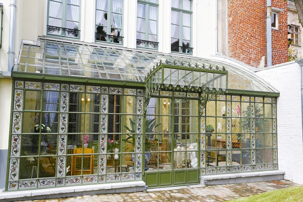 La fameuse verrière où jouait le général… Photo Maison Charles de Gaulle.
