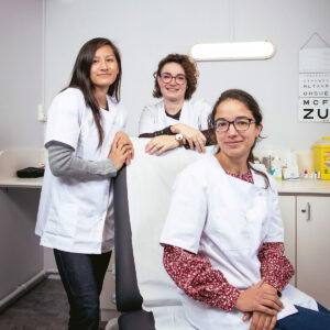 En début de cette année, le Centre régional de Santé ouvrira ses portes à Reugny (Indre-et-Loire), pour accueillir une équipe de trois médecins généralistes dans des locaux parfaitement adaptés à leur pratique. Fruit d’un partenariat solide avec la commune, pleinement engagée pour offrir aux professionnels de santé des conditions d’exercice optimales.