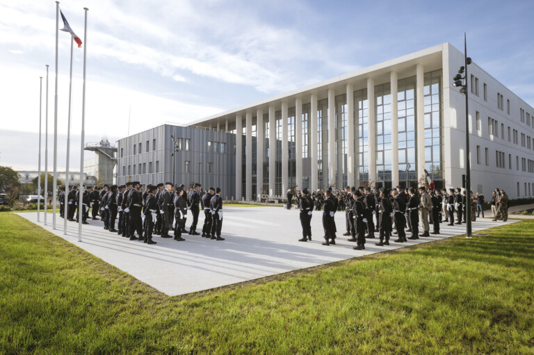 Inauguré par le président de la République le 12 novembre dernier, le nouveau Commandement de l'espace a son siège sur la BA 101 de Toulouse.