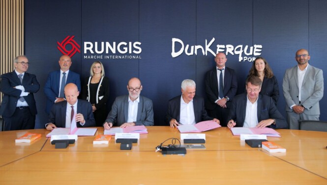 Signature de la convention entre le GPMD et Rungis créant un hub agro-logistique à Dunkerque. (Photo : GMPD)